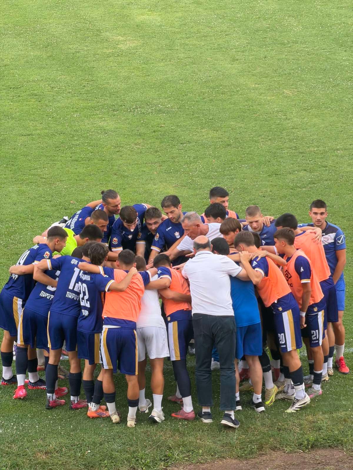 Fudbaleri Radničkog iz Pirota